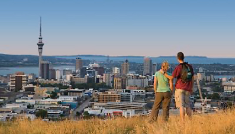 Auckland Highlights Luxury Tour including Sky Tower Entry