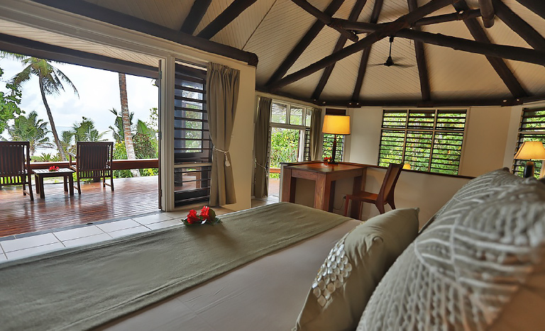 Deluxe Bure Beachfront